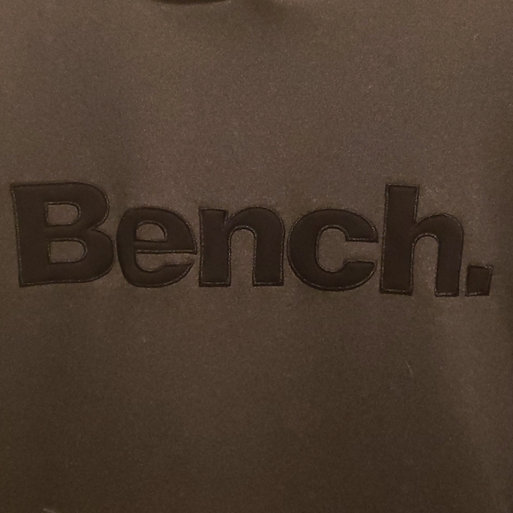 Bench sweater | Medium - Picture 4 of 4